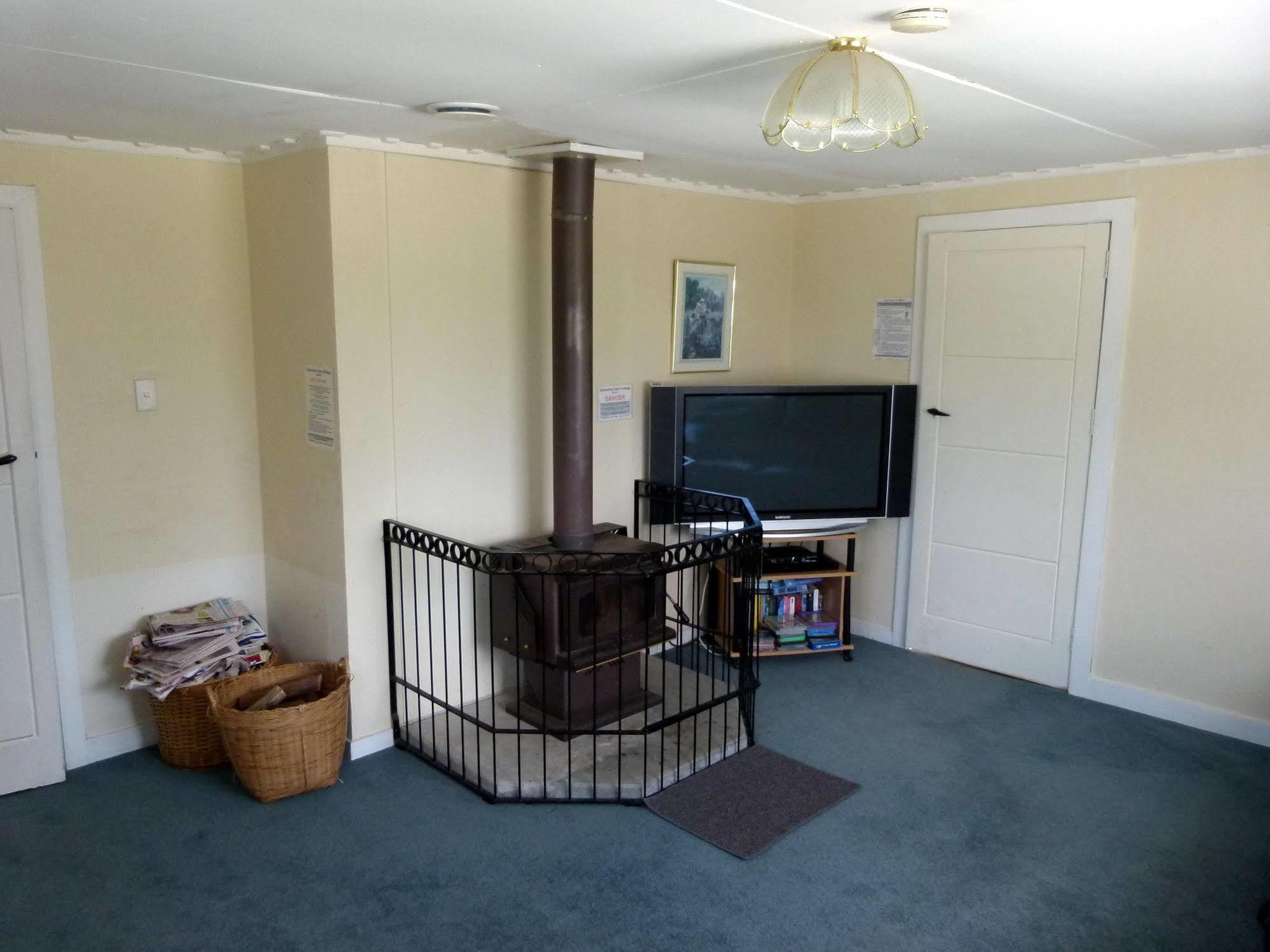 Wacky Stays - Unique Farm-Stay Glamping Rentals, Free Animal Feeding Tours Kaikoura Exterior foto
